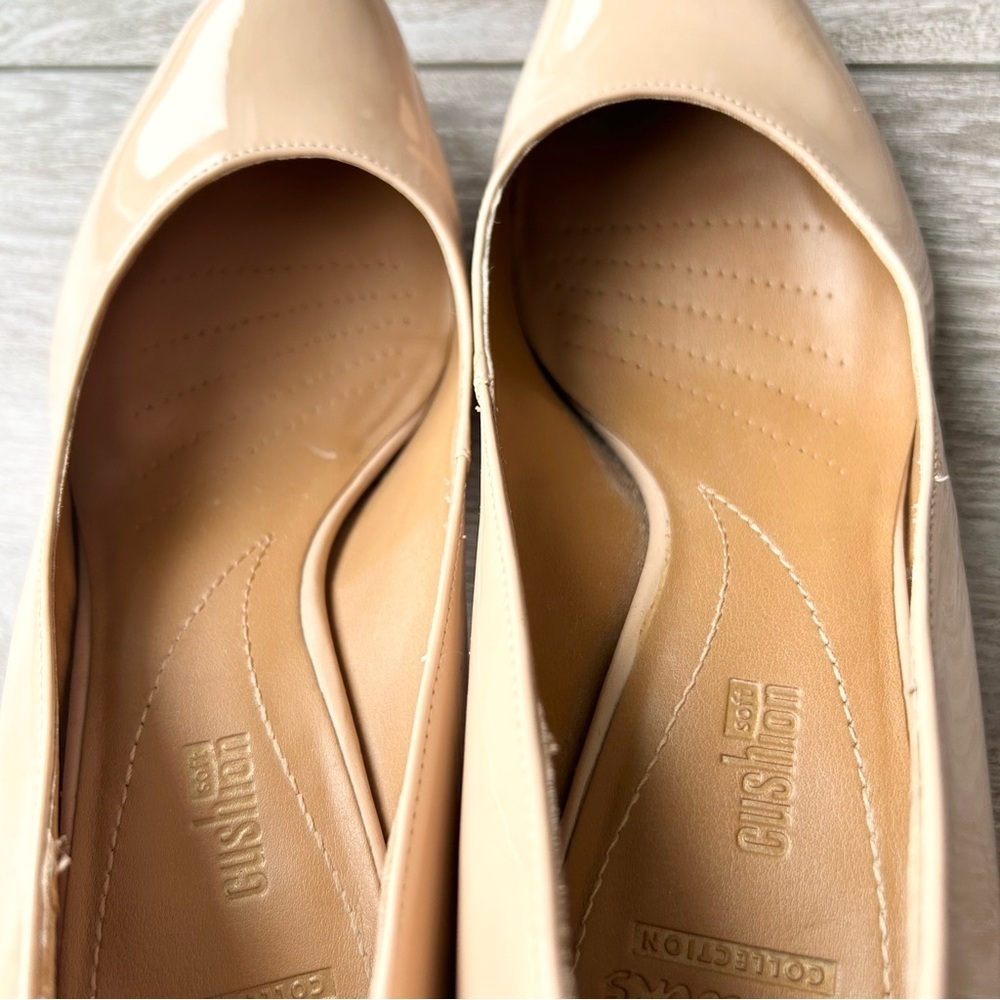 Clarks Soft Cushion Patent Leather Round Toe Pumps - Picture 9 of 16